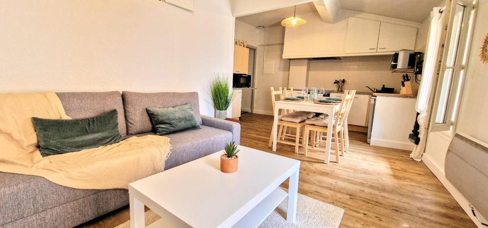 Charmant Appartement บันยุลส์-ซูร์-แมร์ ภายนอก รูปภาพ